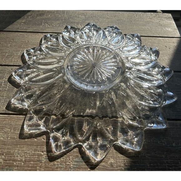 Vintage Federal Glass Petal Pattern Clear Glass Serving Bowl & Platter Flower - Picture 10 of 16